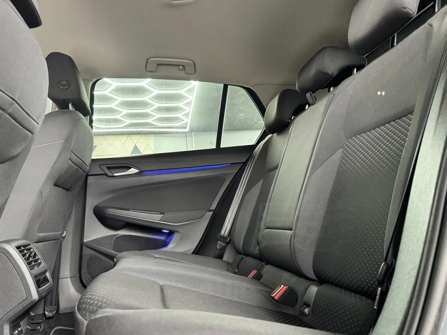 Golf Active 1.5 eTSI  DSG NAVI KLIMA PDC SHZ ACC