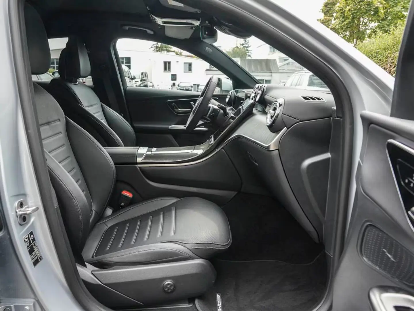 Mercedes-Benz GLC 200 COUPÈ-AMG-DISTRONIC