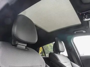 Mercedes-Benz GLC 200 COUPÈ-AMG-DISTRONIC