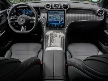 Mercedes-Benz GLC 200 COUPÈ-AMG-DISTRONIC