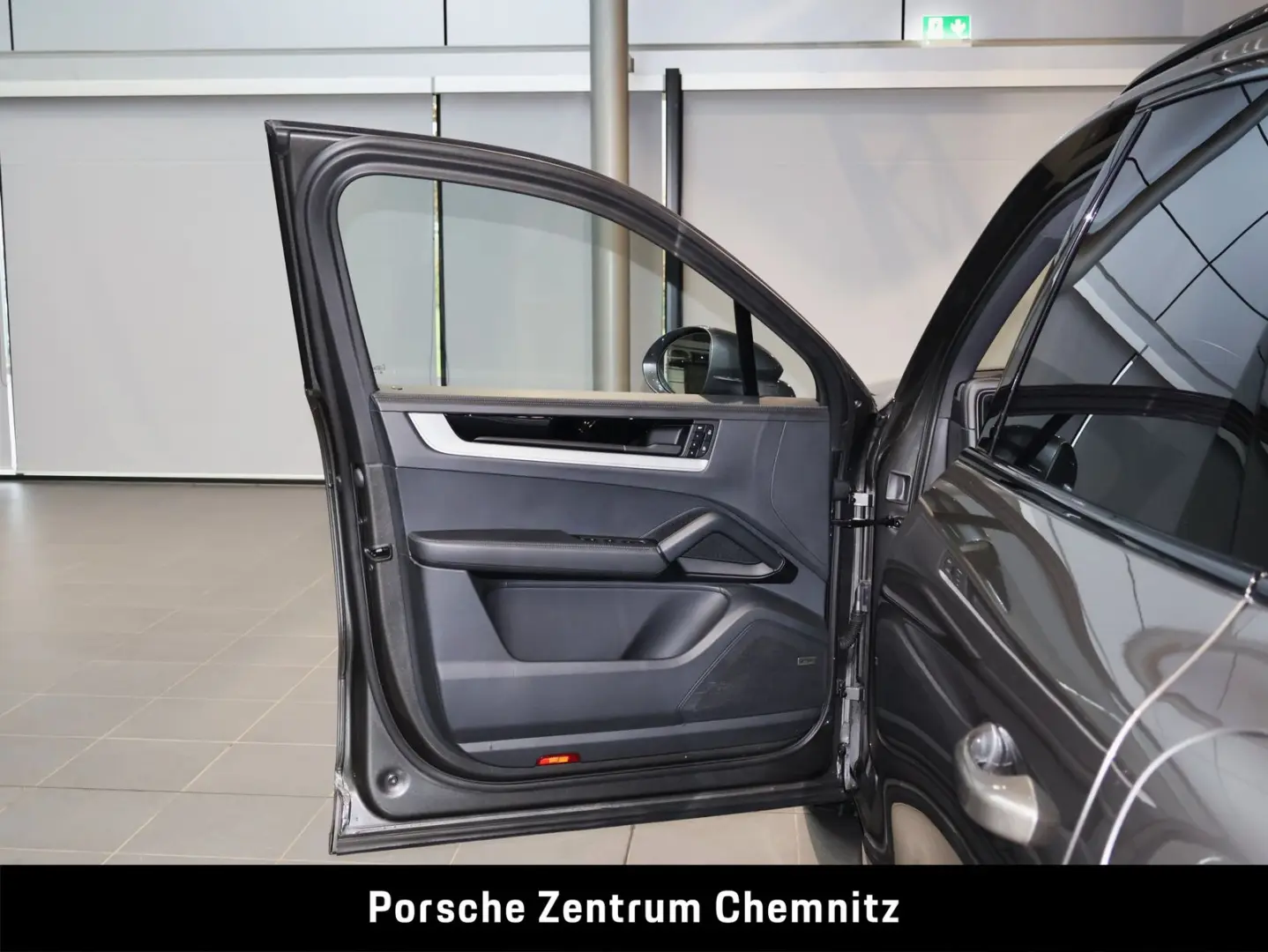 Cayenne E-Hybrid Luft;Sitzbelüft.;BOSE;18-Wege