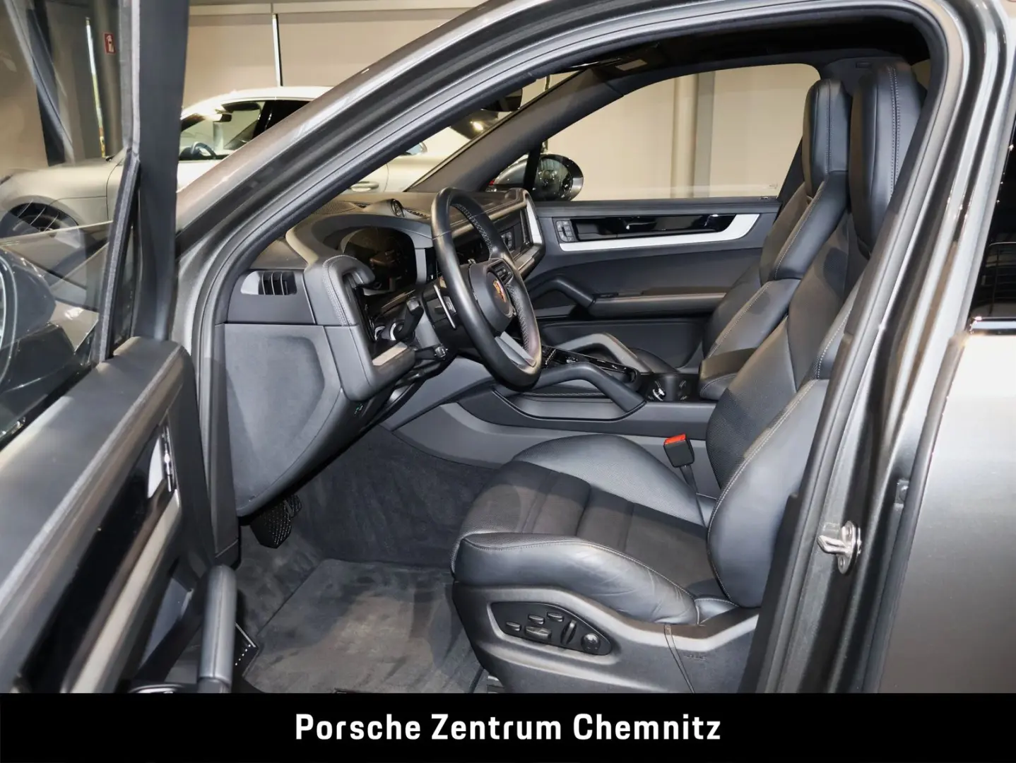 Cayenne E-Hybrid Luft;Sitzbelüft.;BOSE;18-Wege