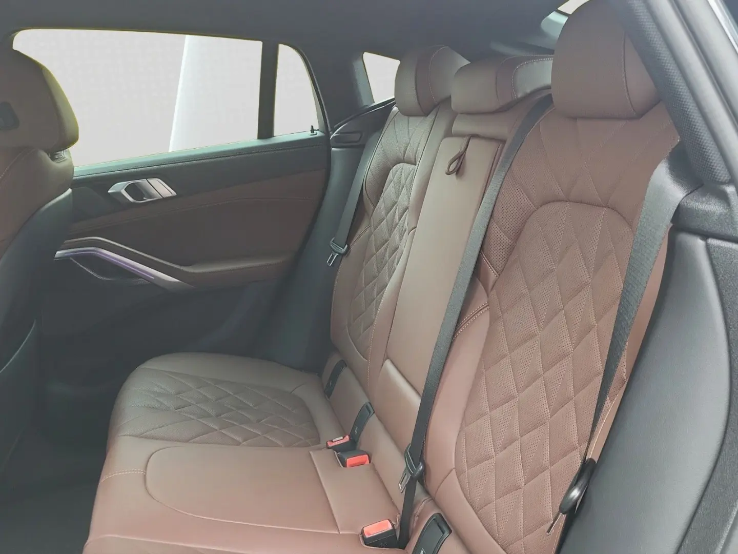 X6 xDrive 40 d M Sport Iconic Glow H&K 22