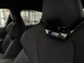 M5 Limousine M Drivers B&W DA Prof PA Prof HuD