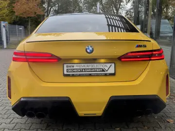 M5 Limousine Individ. PANO B&W CarbonKeram 0 5%