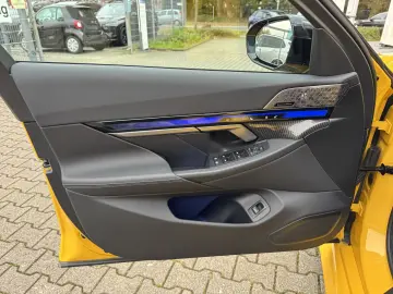 M5 Limousine Individ. PANO B&W CarbonKeram 0 5%