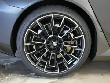 M5 G90 NP 170290.- V-Max Carbon-Keramik ACC B&W