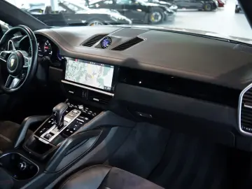 Porsche Cayenne Coupe GTS