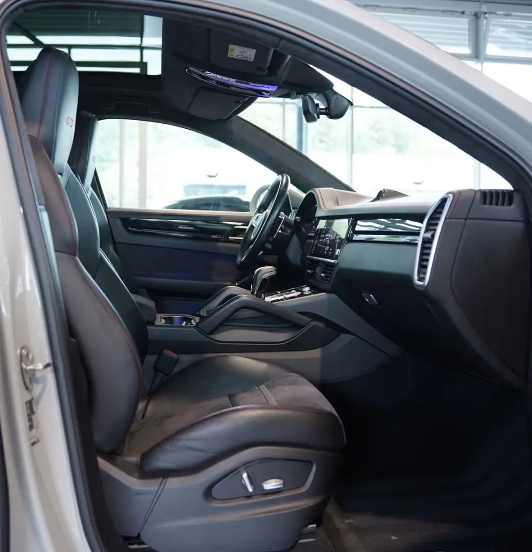 Porsche Cayenne Coupe GTS