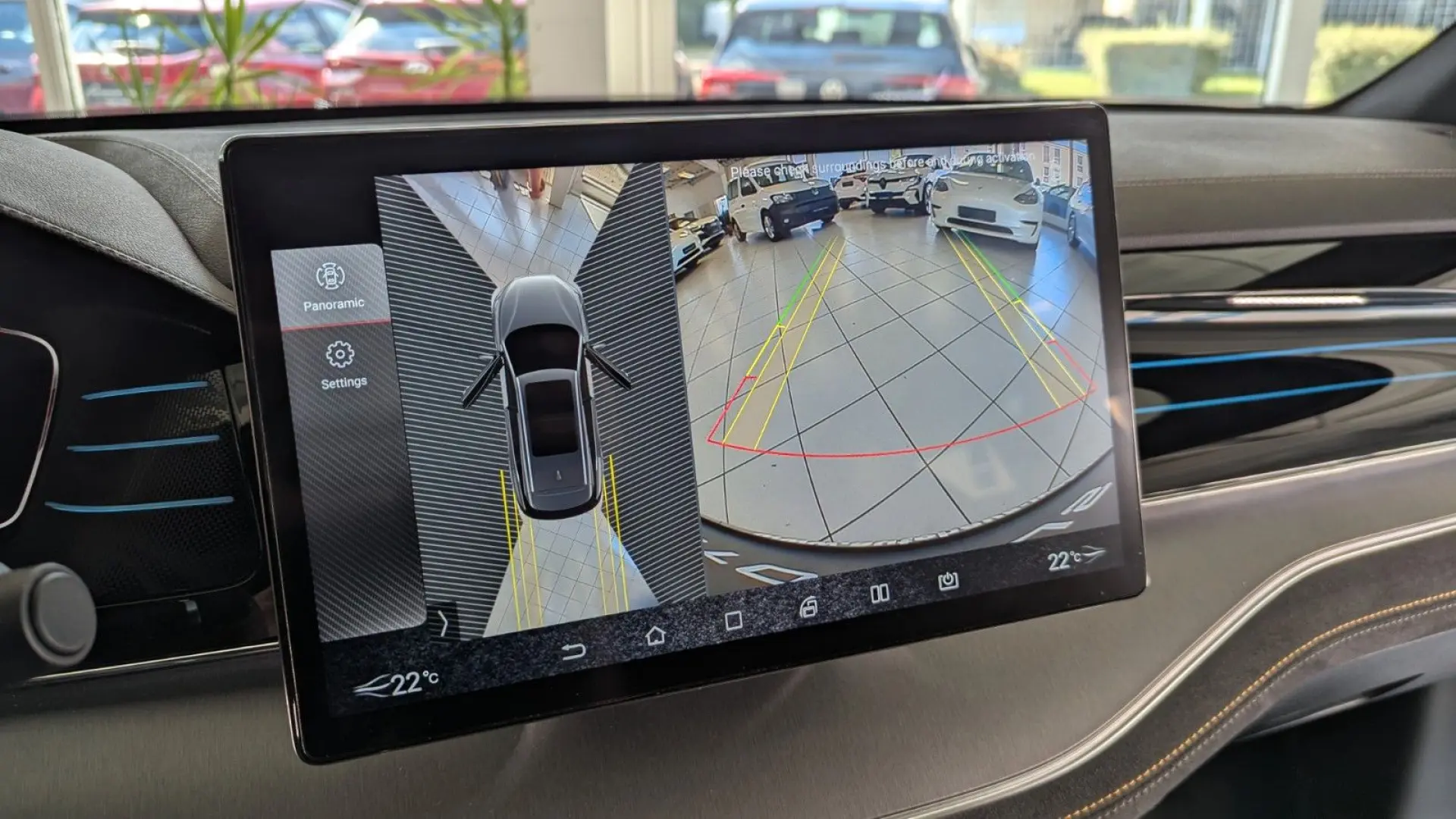 TANG Tang 380 kW Flagship 4WD  Leder Pano-Dach