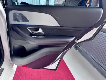 GLE 400d Coupe AMG Paket Pano Luft Burmester 21