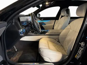 BMW i7 50 M-Sport