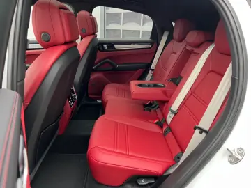 Porsche Cayenne CAYENNE COUPE PLATINUM EDITION
