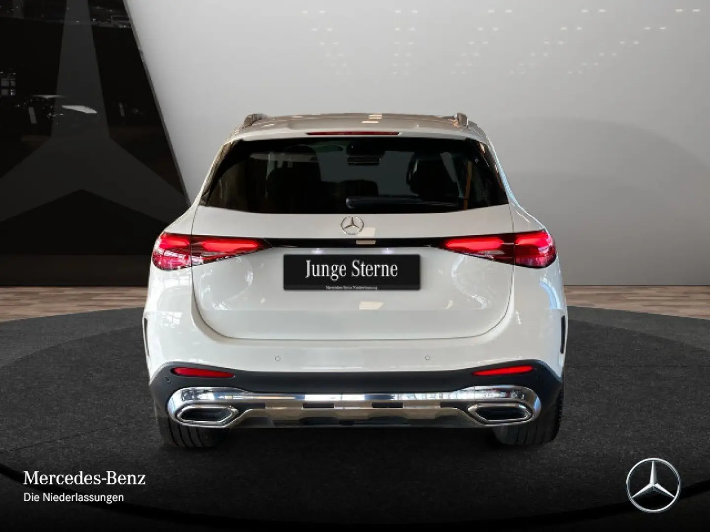 GLC220d 4M AMG Advanced  Pano AHK Distr 20