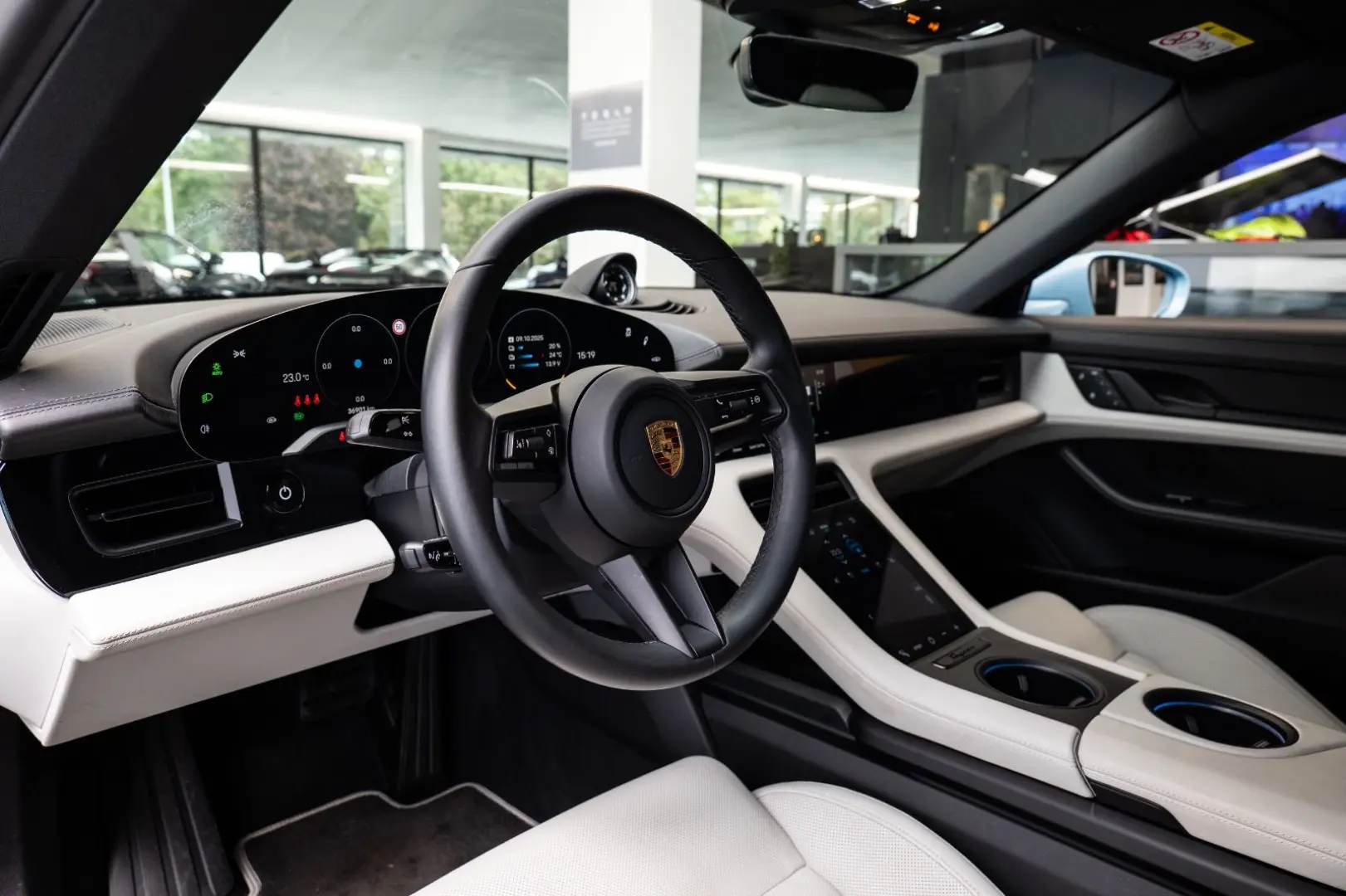 Taycan 4 Cross Turismo