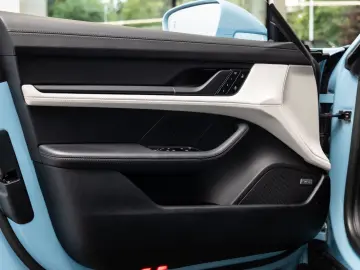 Taycan 4 Cross Turismo