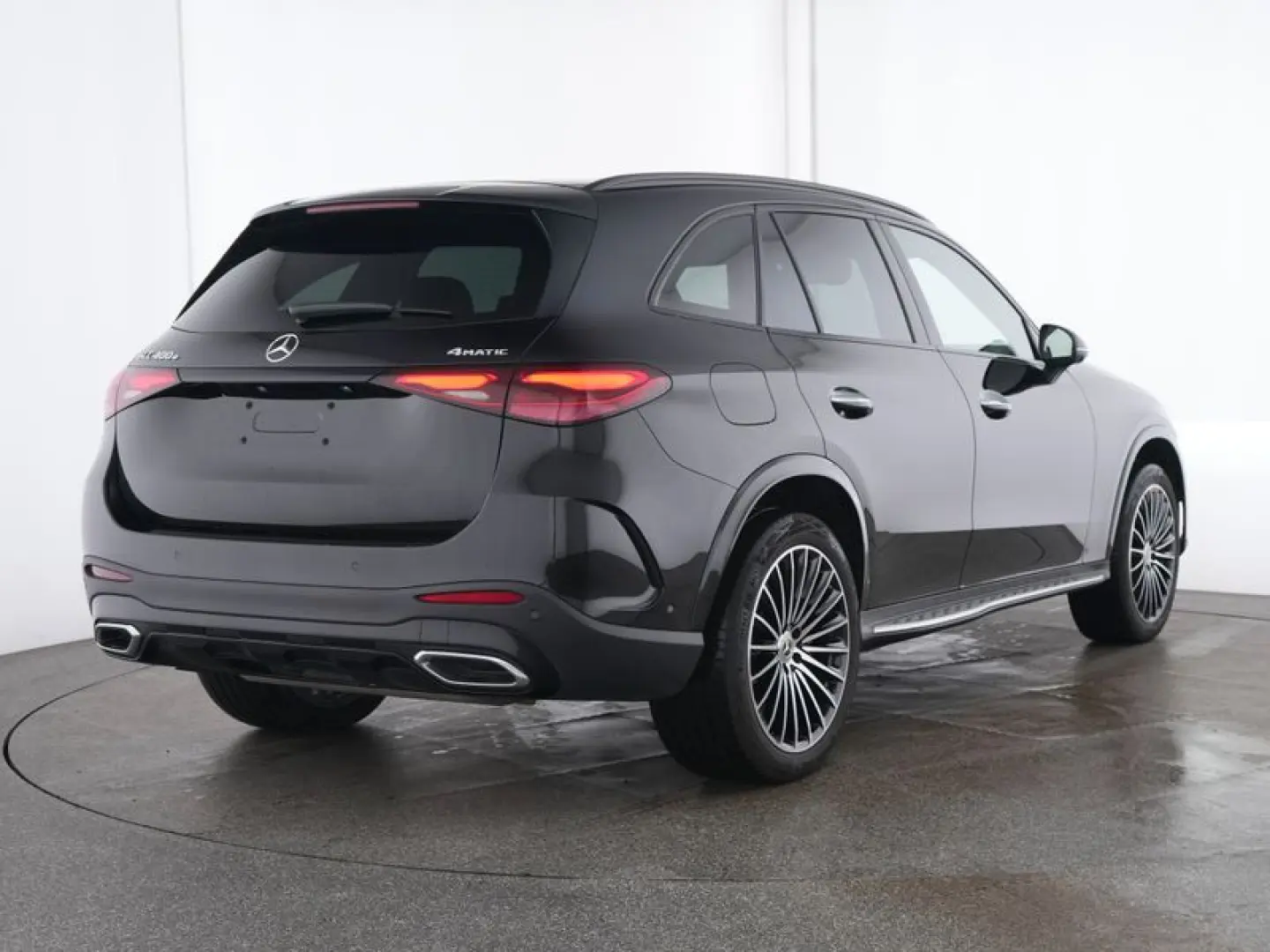 GLC 400 e 4M   BURM AMG NIGHT DISTR SPUR 360