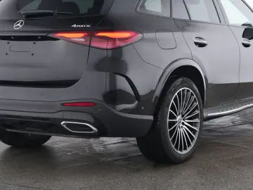 GLC 400 e 4M   BURM AMG NIGHT DISTR SPUR 360