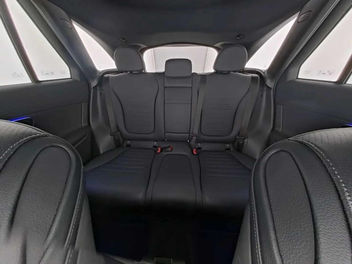 GLC 400 e 4M   BURM AMG NIGHT DISTR SPUR 360