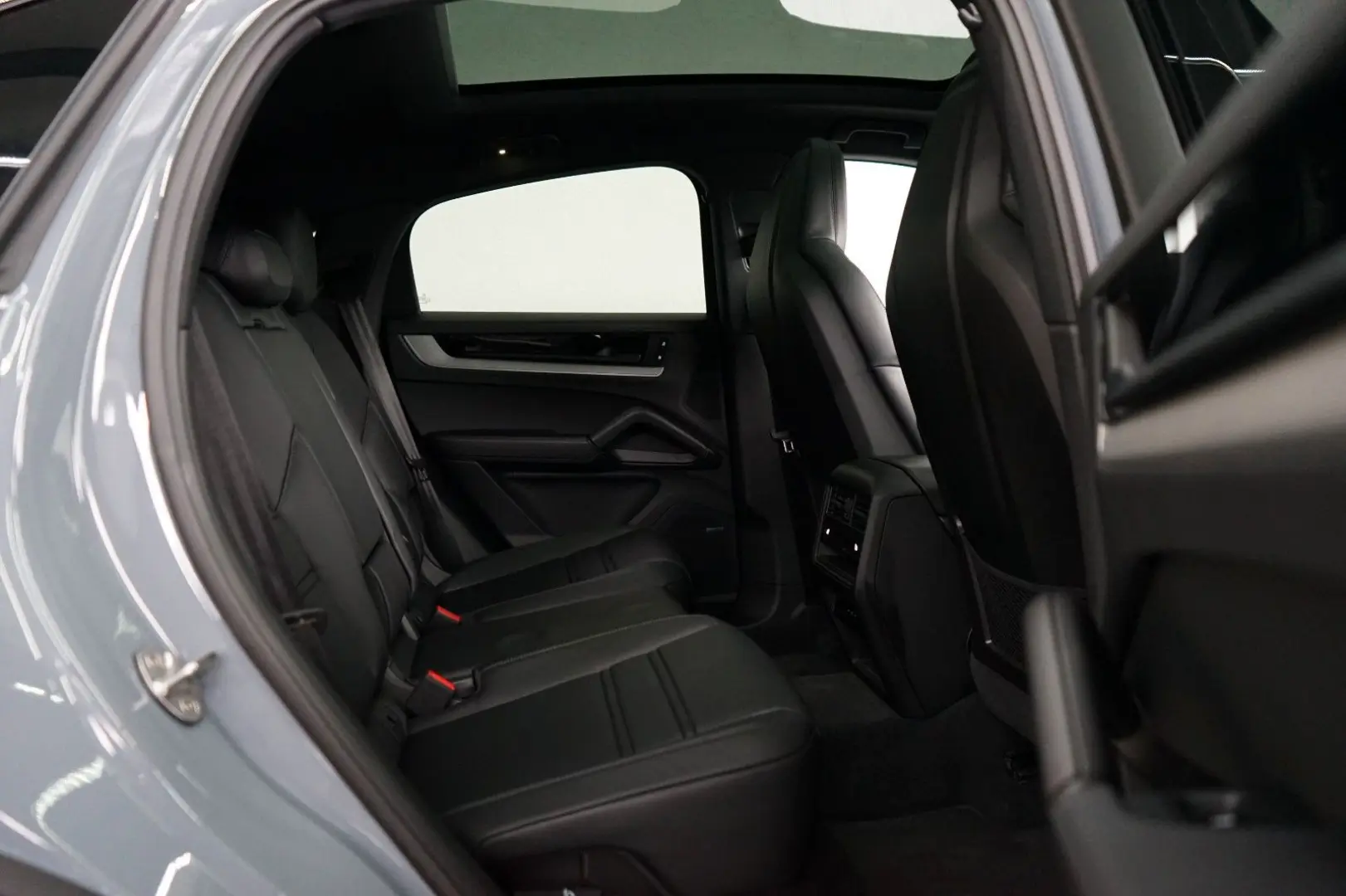 Cayenne Coupe E-Hybrid P-Display SpAbgas AHK 18W