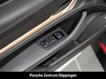 Taycan Turbo BOSE Surround