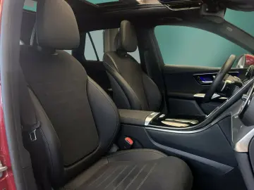 GLC 300 d 4M AMG AHK DISTRO PANO 360  MEMO EASYP