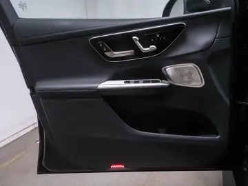 GLC 220 d 4M AMG-Sport 360 Pano Burm HUD AHK 19'