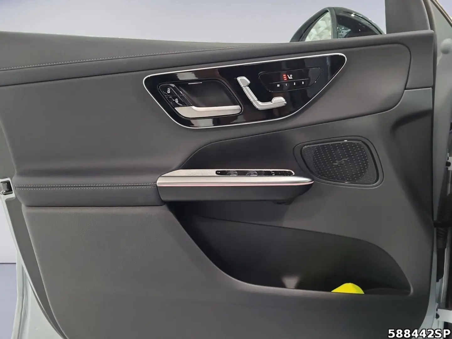 GLC 300 d 4M AMG  AHK Pano 20 Zoll Night Memory