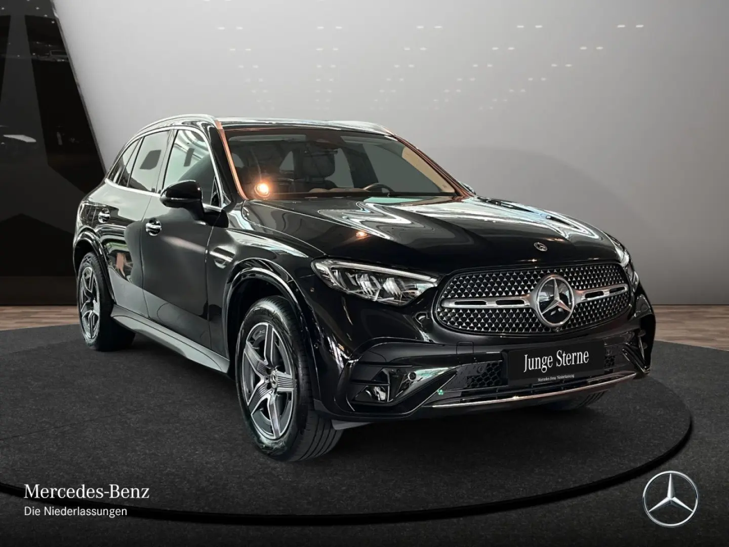 GLC 400 e 4M AMG Adv.PLUS Pano KeylGo AHK 360