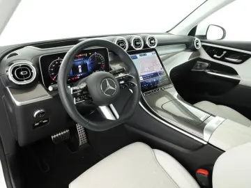 GLC 300 e 4M  AMG Line Premium  DigiLight Pano