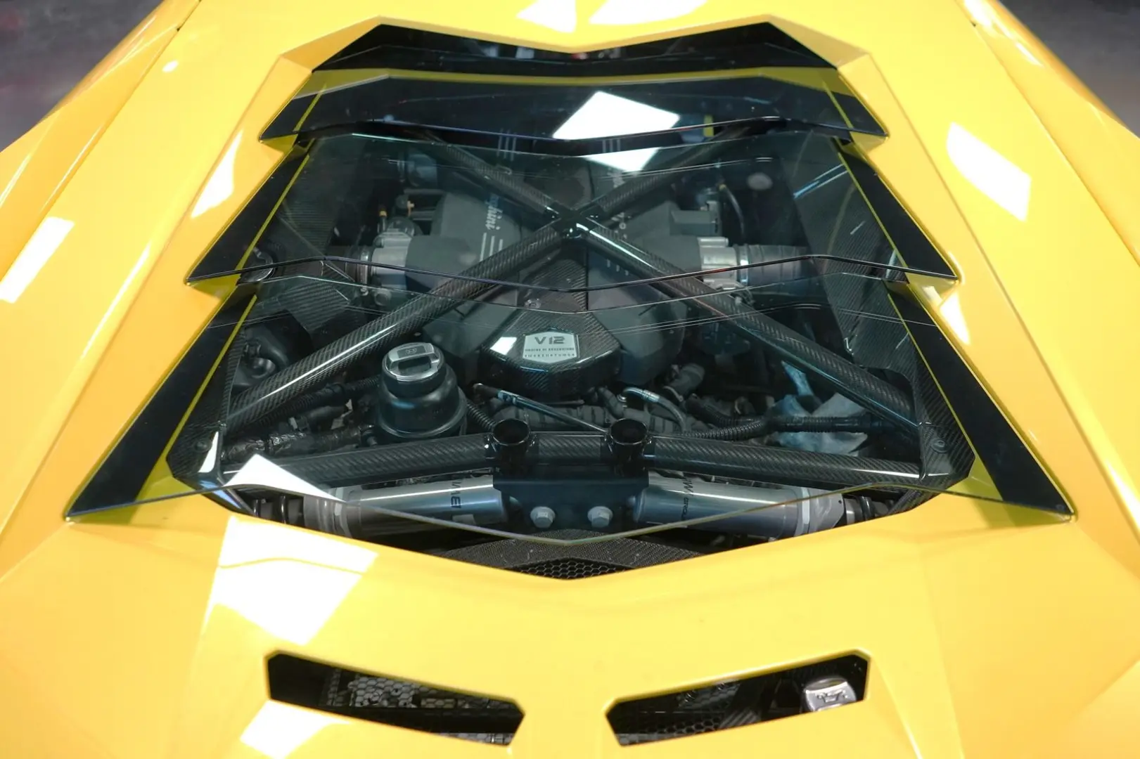 Aventador S CARBON KAMERA NAVI LIFT