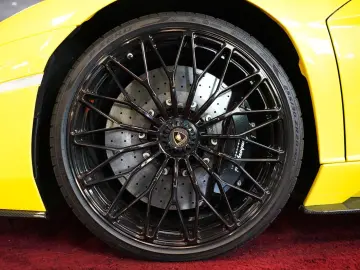 Aventador S CARBON KAMERA NAVI LIFT