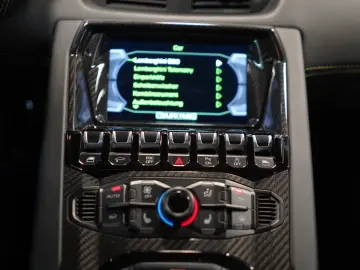 Aventador S CARBON KAMERA NAVI LIFT