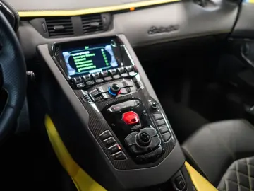 Aventador S CARBON KAMERA NAVI LIFT
