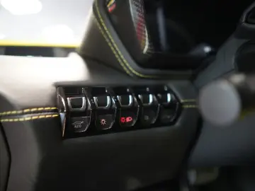 Aventador S CARBON KAMERA NAVI LIFT