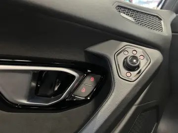 Huracan EVO Spyder LIFT KERAMIK KLIMA NAV WARRAN
