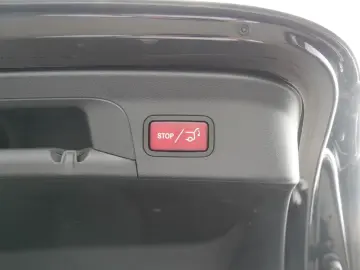 Mercedes-Benz GLC 300 e 4MATIC Coupé  AMG NOAPTE