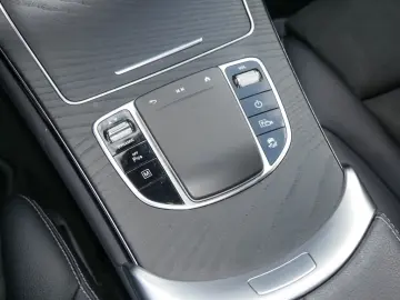 Mercedes-Benz GLC 300 e 4MATIC Coupé  AMG NOAPTE