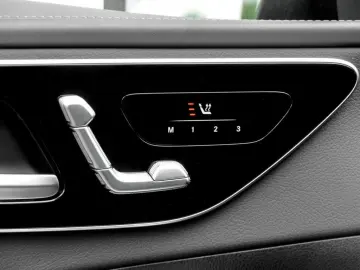 GLC 300 4M Coupé AMG-Sport Pano AHK 360 Distr 20