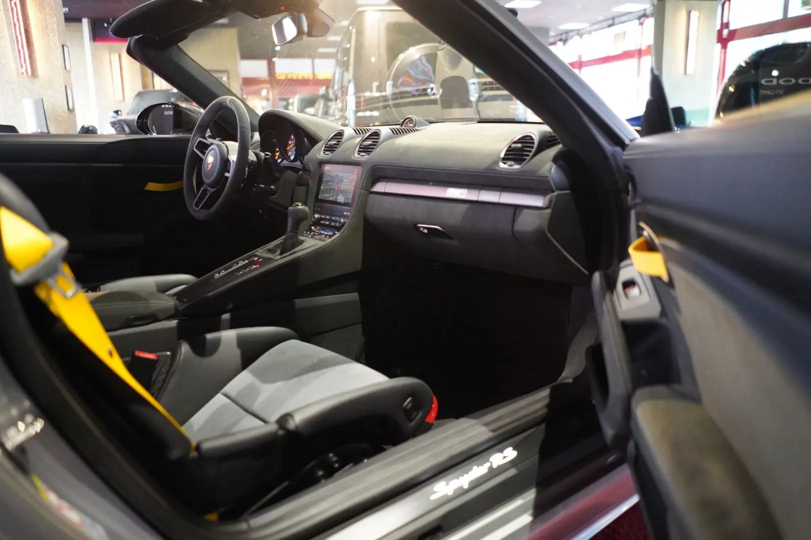 Boxster 718 Spyder RS BOSE WEISSACH-PAKET SP.ABG