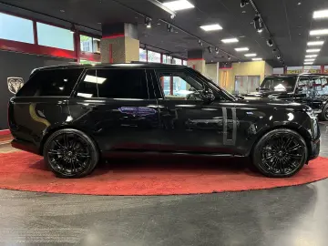 Range Rover D350 7-SITZ HSE SWB PANO MERIDIAN SO