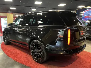 Range Rover D350 7-SITZ HSE SWB PANO MERIDIAN SO