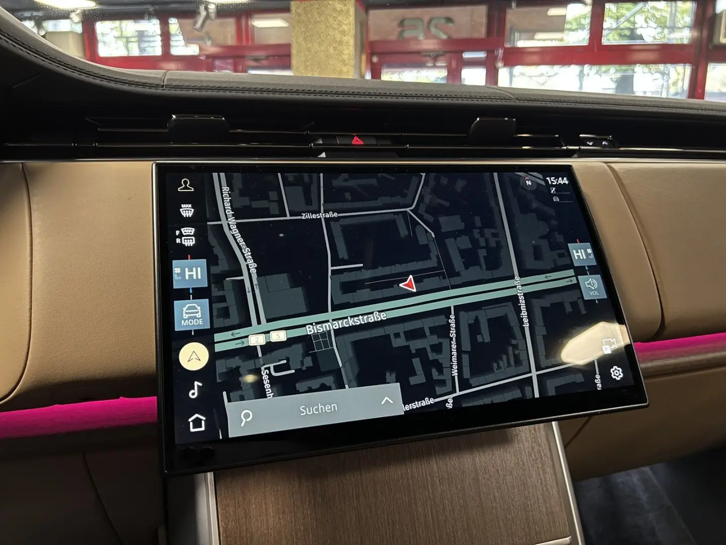 Range Rover D350 7-SITZ HSE SWB PANO MERIDIAN SO