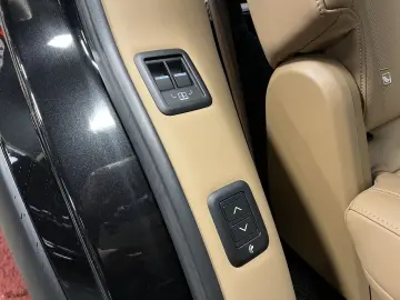 Range Rover D350 7-SITZ HSE SWB PANO MERIDIAN SO