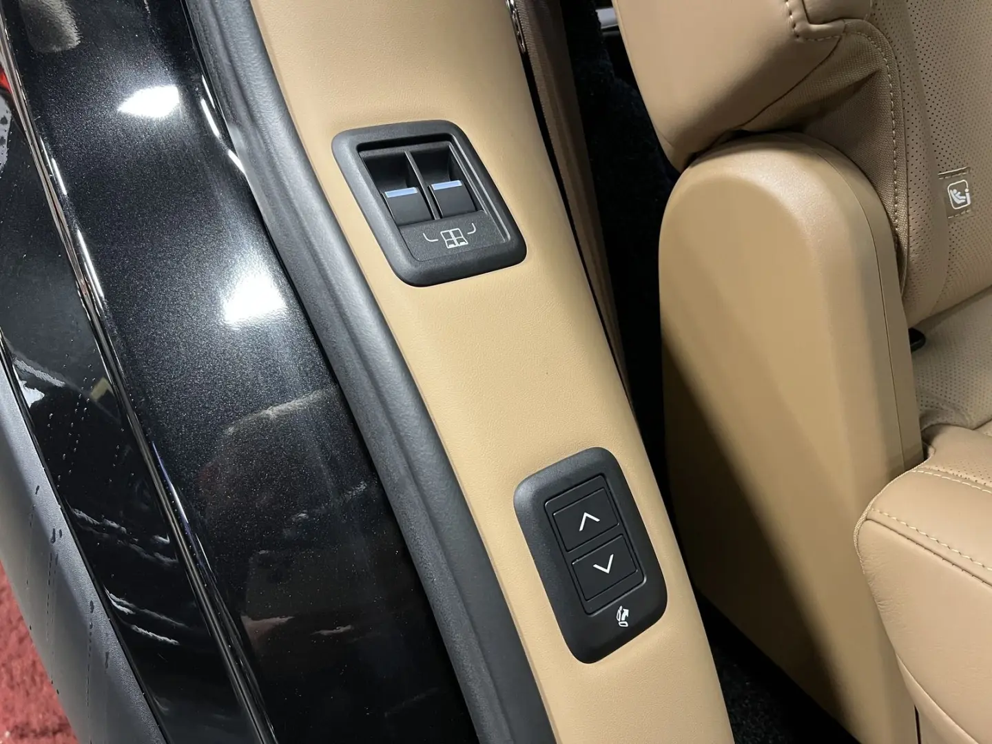 Range Rover D350 7-SITZ HSE SWB PANO MERIDIAN SO