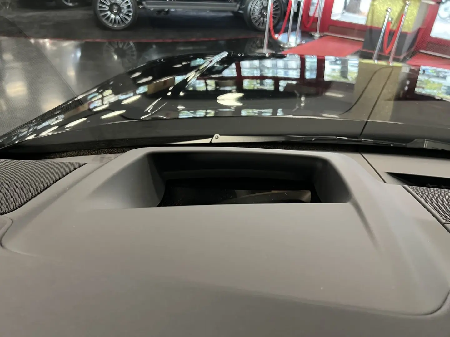 Range Rover D350 7-SITZ HSE SWB PANO MERIDIAN SO