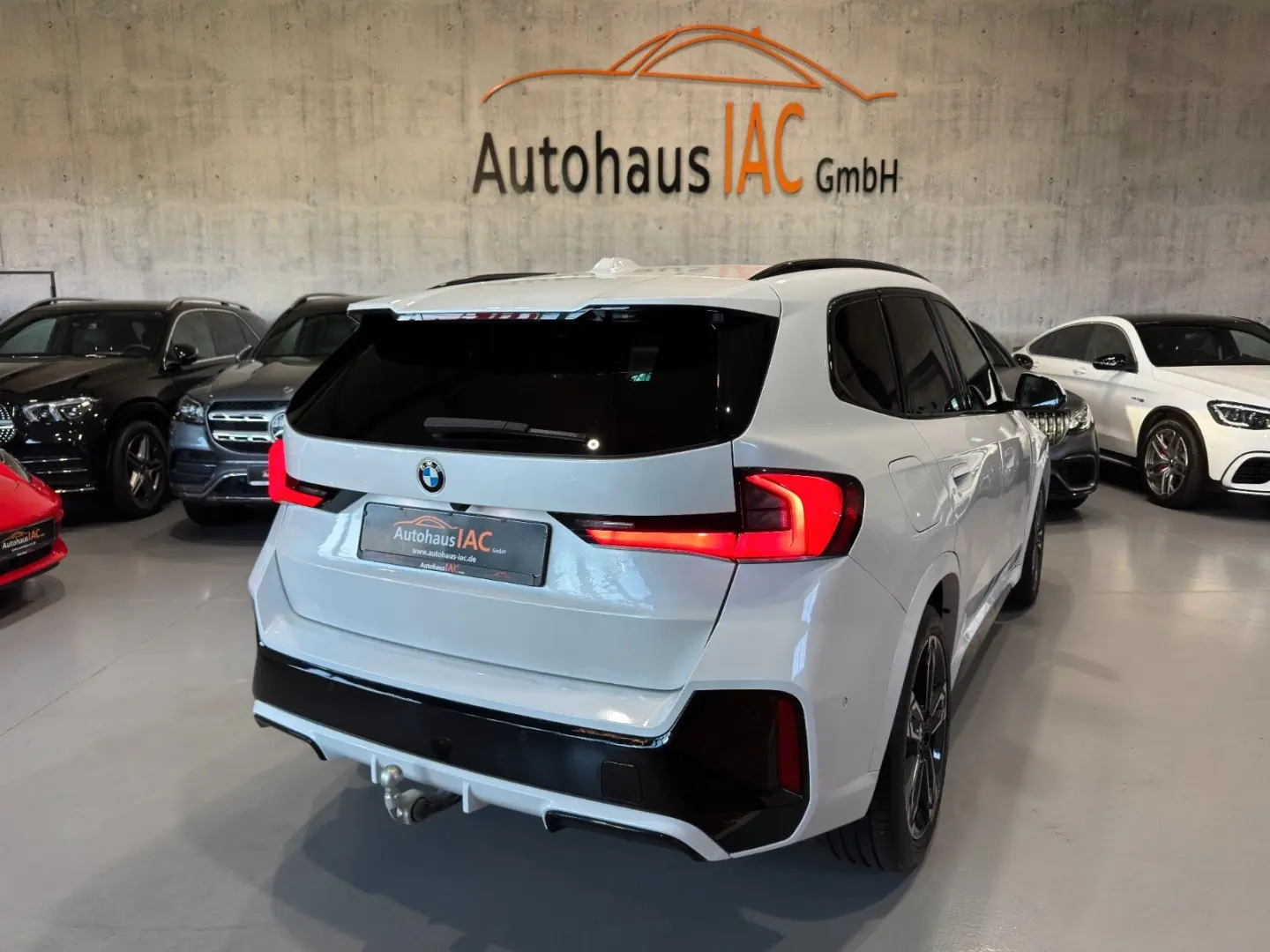 X1 20i sDrive M Sport 360 RFK LED AHK NAVI PANO