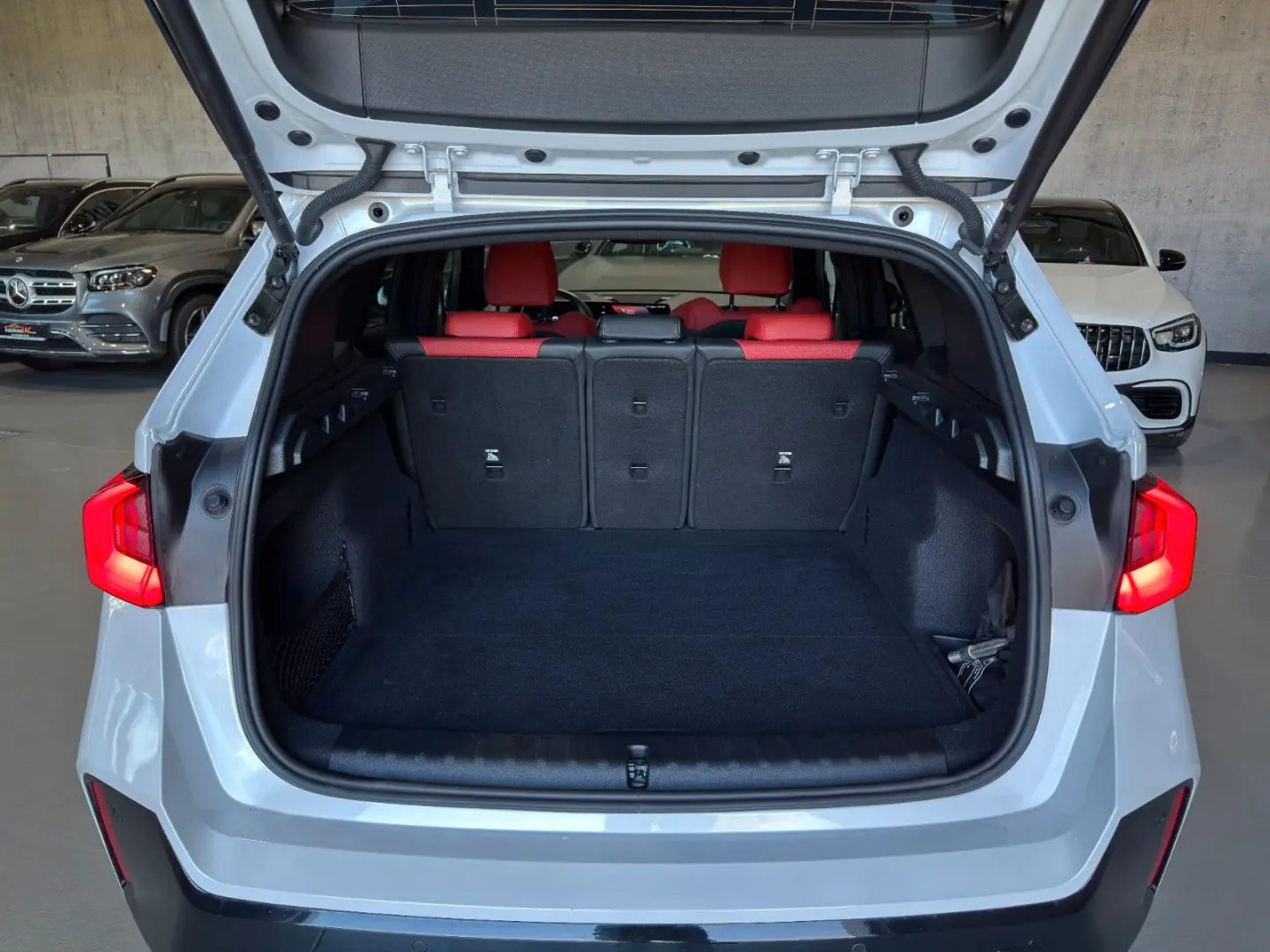 X1 20i sDrive M Sport 360 RFK LED AHK NAVI PANO