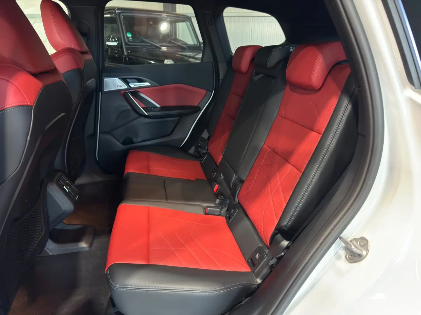 X1 20i sDrive M Sport 360 RFK LED AHK NAVI PANO