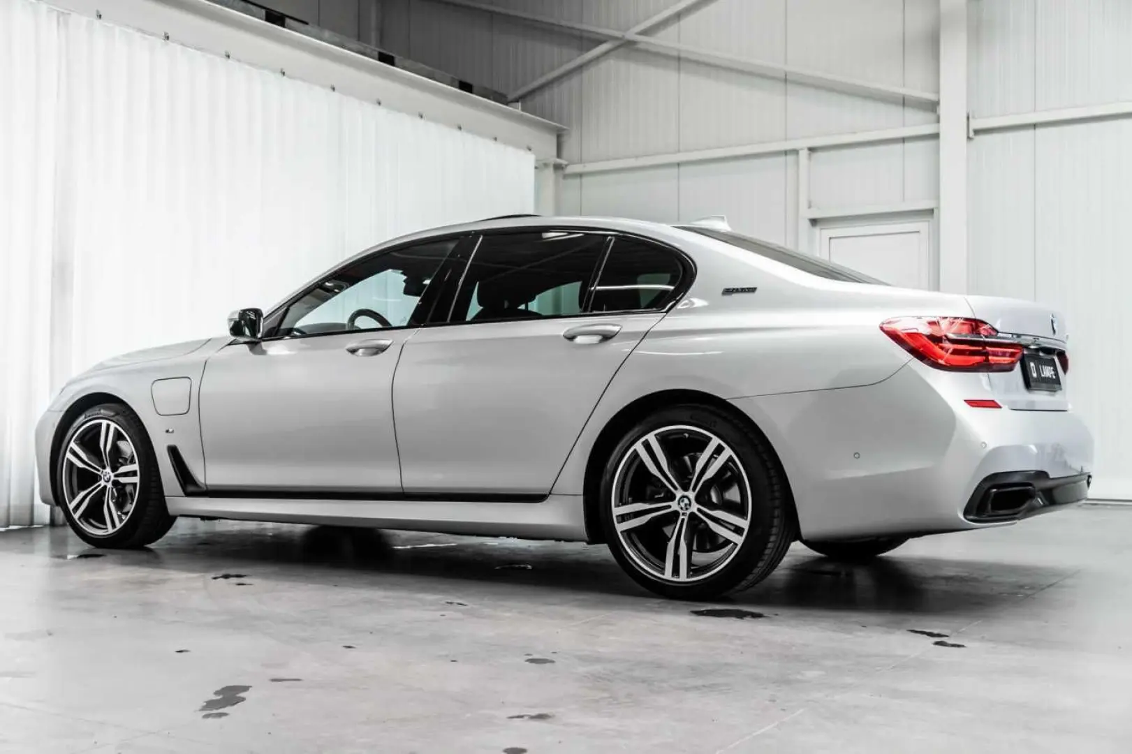 740 e iPerformance Active Steering H K Schuifdak